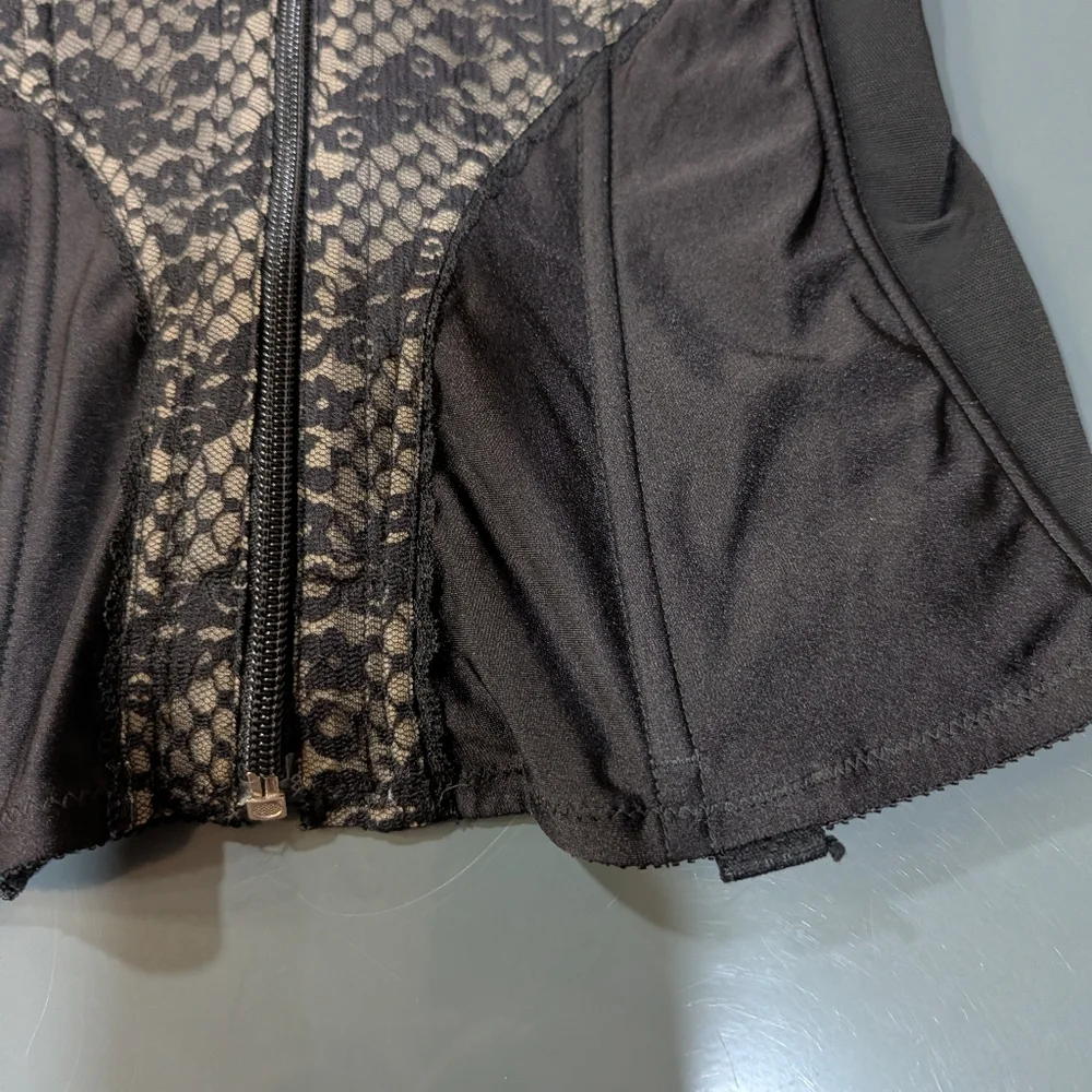 Adonna hook zip